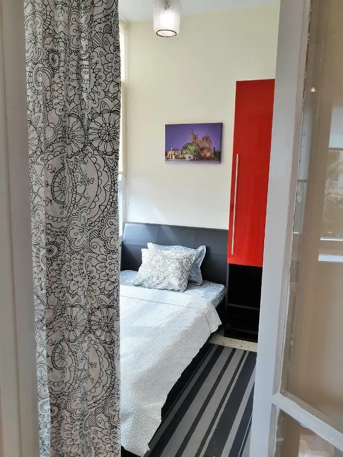 Sunny Apartment Larnaca